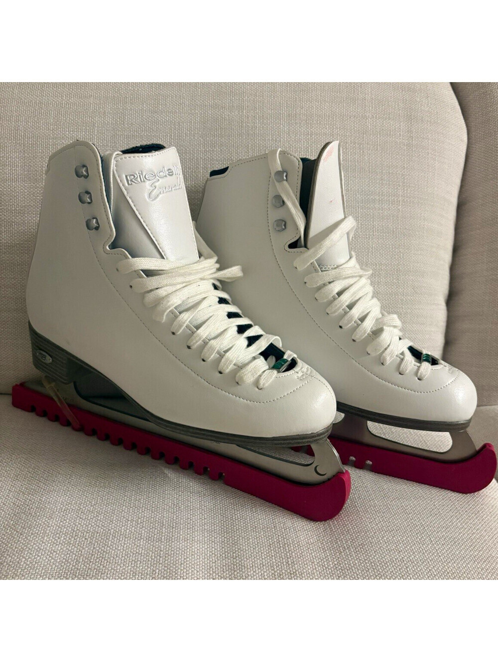 Riedell Emerald White Figure Skates Size 8 w/ Stainless Steel Blades